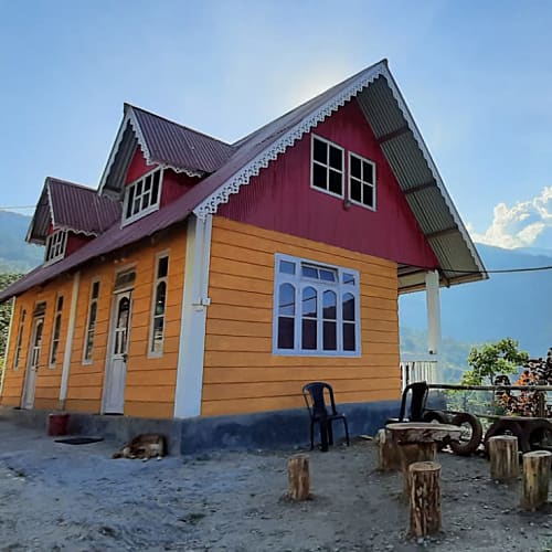 STN155 A shaped cottage style mountain view homestay in Sittong