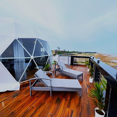 Bombay Beach Resort