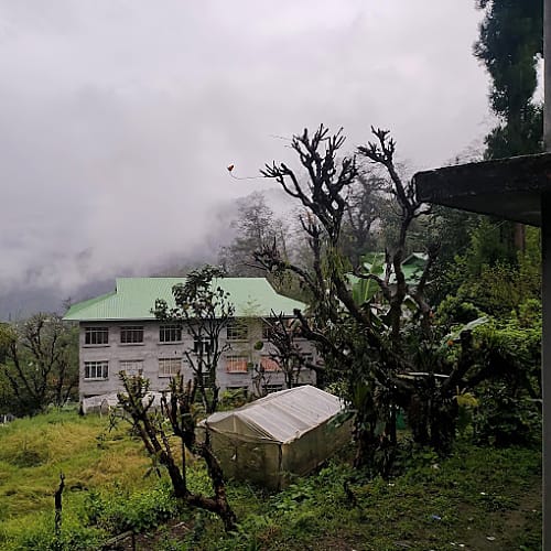 MGN512 Mountain Facing Standard Mangan Homestay