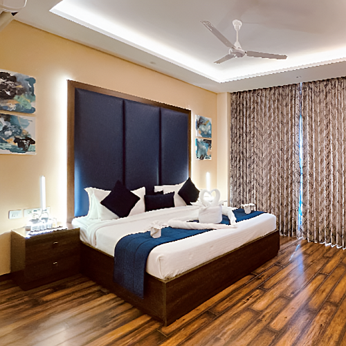 Premier Room Photos