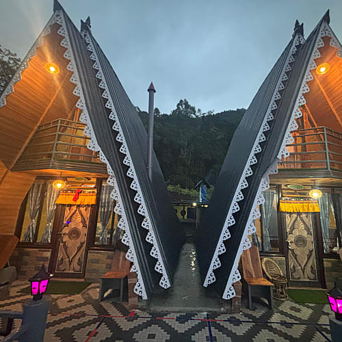 PBG343 Tent shaped cozy wooden cottages facing the mountains in Kalimpong