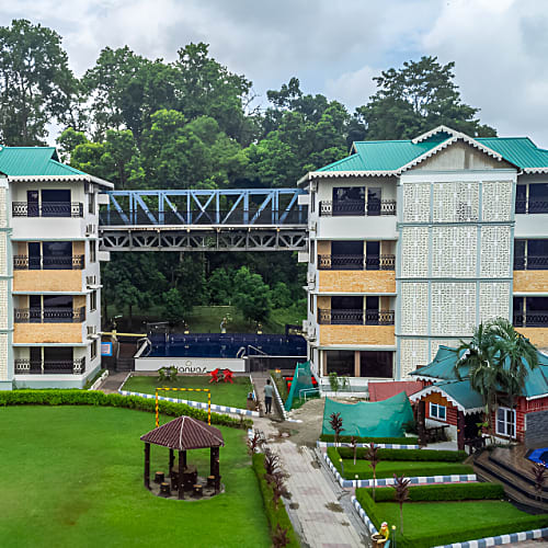 Front Image Of Resort