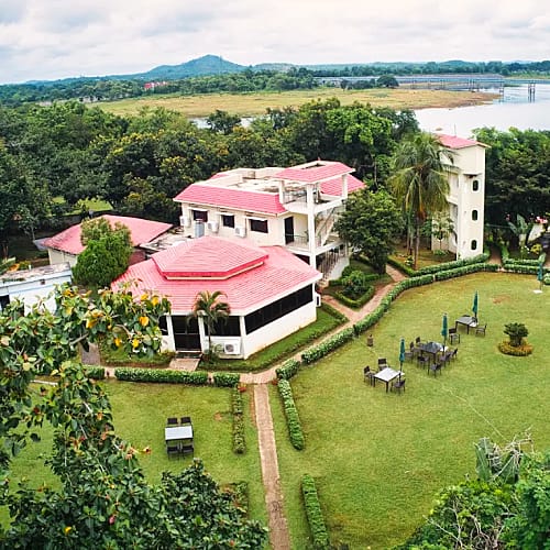 Resort Amidst Nature's Beauty