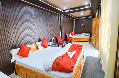 Pine Tree Homestay Sittong