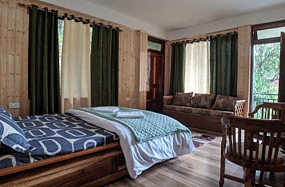 Charkhole Ratna Aditya Homestay